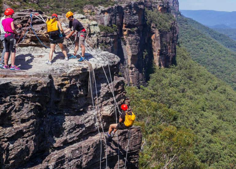 abseiling 105612 b 768x553