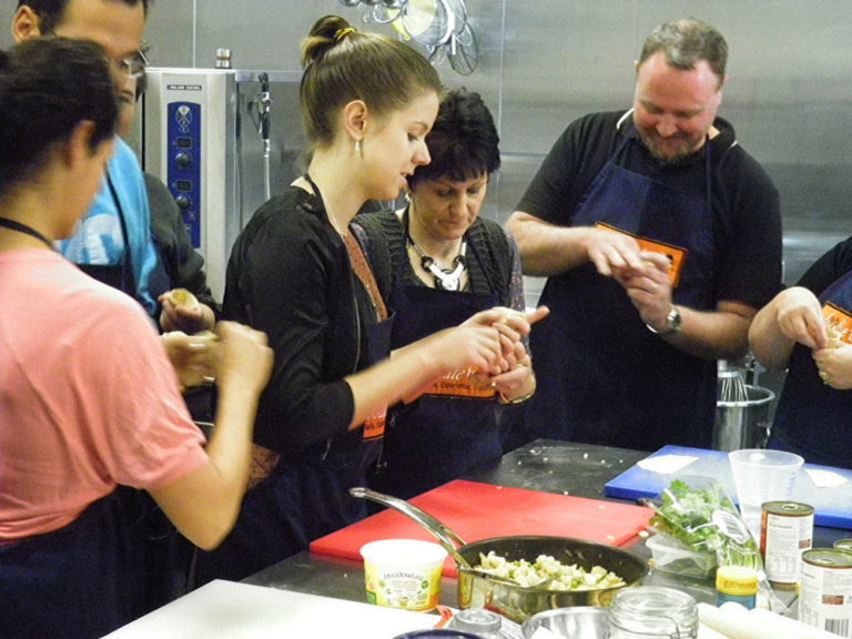 indian home cooking class1 768x576