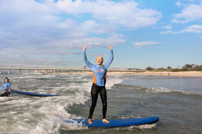 surfing lessons 272887b 768x511