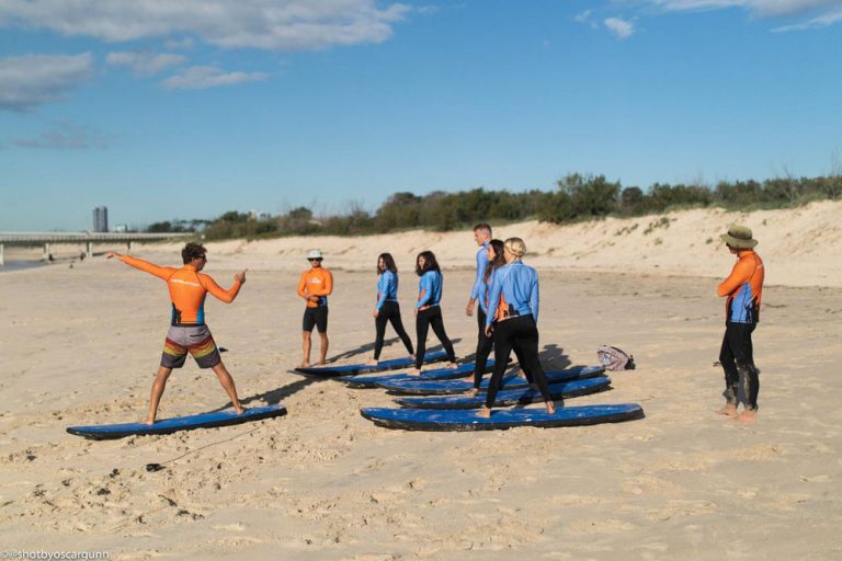 surfing lessons 272887c 768x512